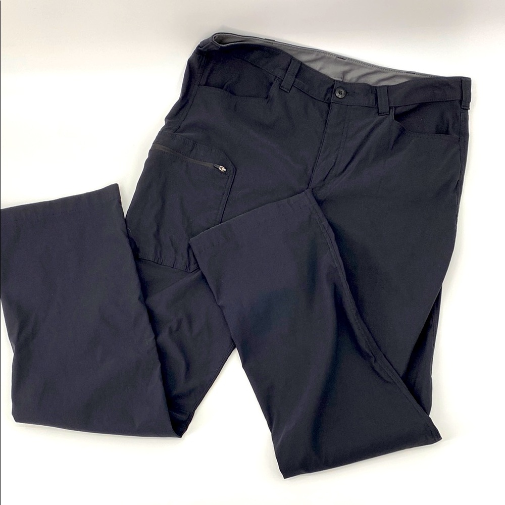 Eddie Bauer l Men’s Lightweight Pants l 36” Waiste l 34” Inseam l